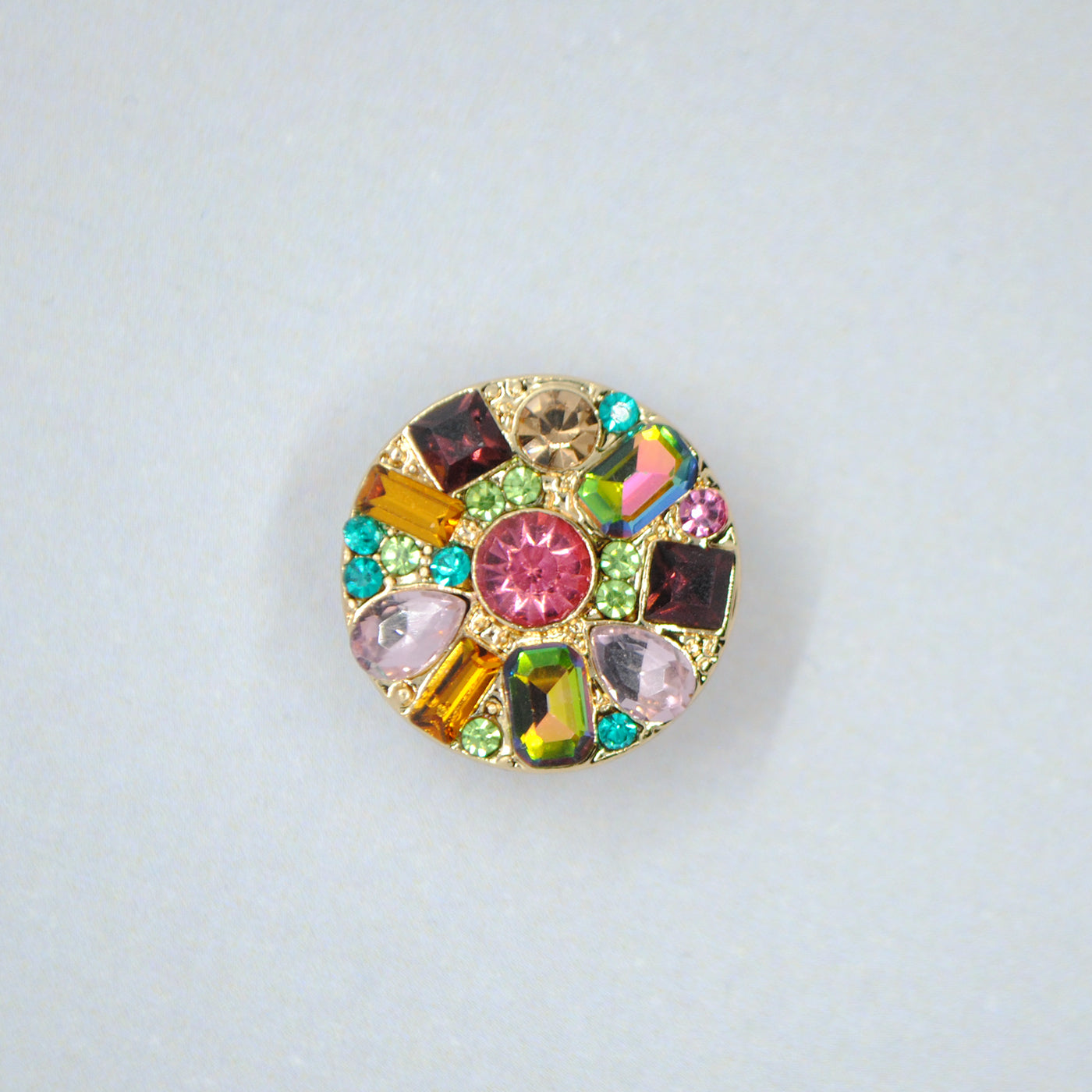 K99 - Knap m/øje 20 mm Guld m. Crystal