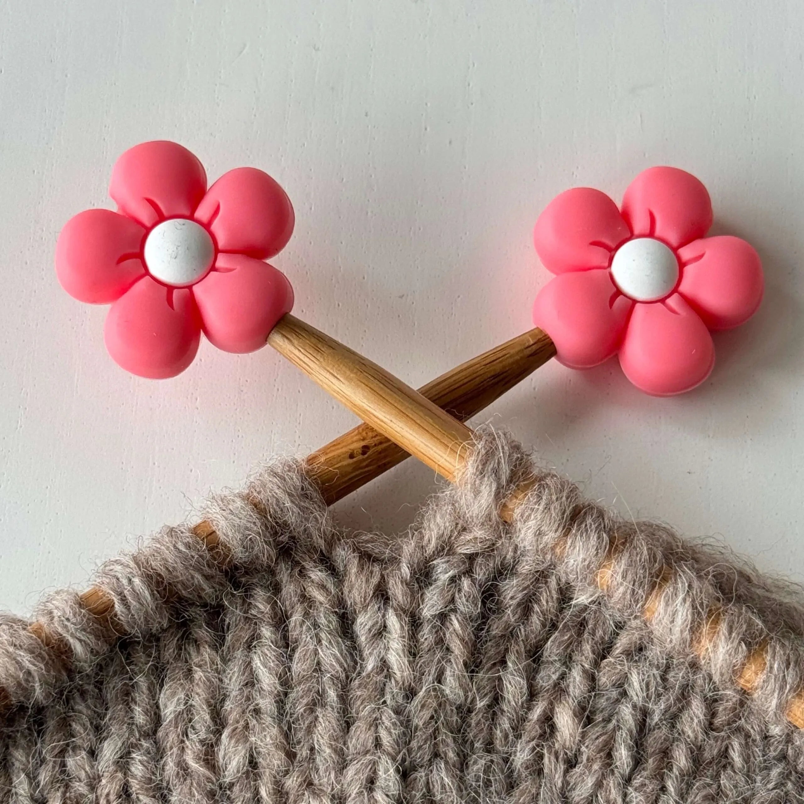 Markers_Pearls_maskestopper_blomst_rosa