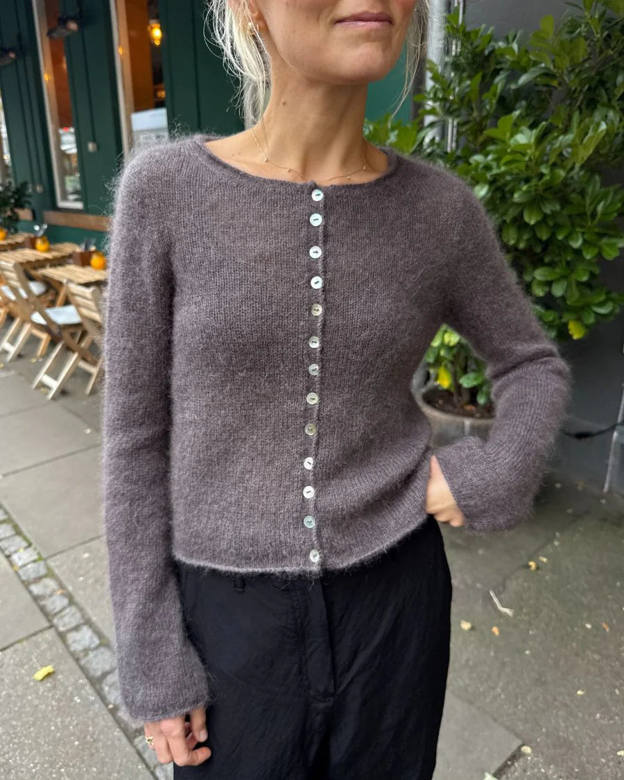 PetiteKnit Ivy cardigan Silk Mohair 23 masker