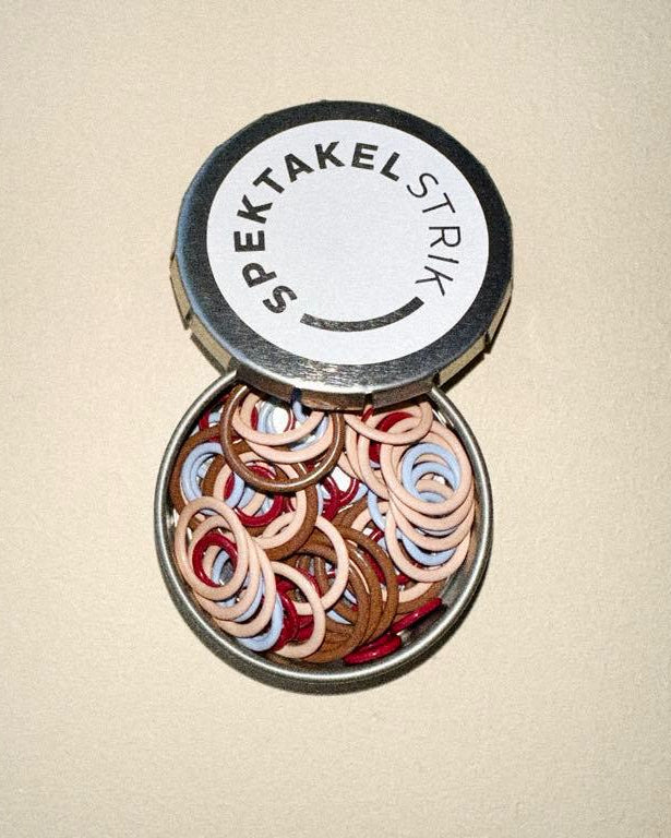 Spektakelstrik Sofa Stitch Markers - Toffee