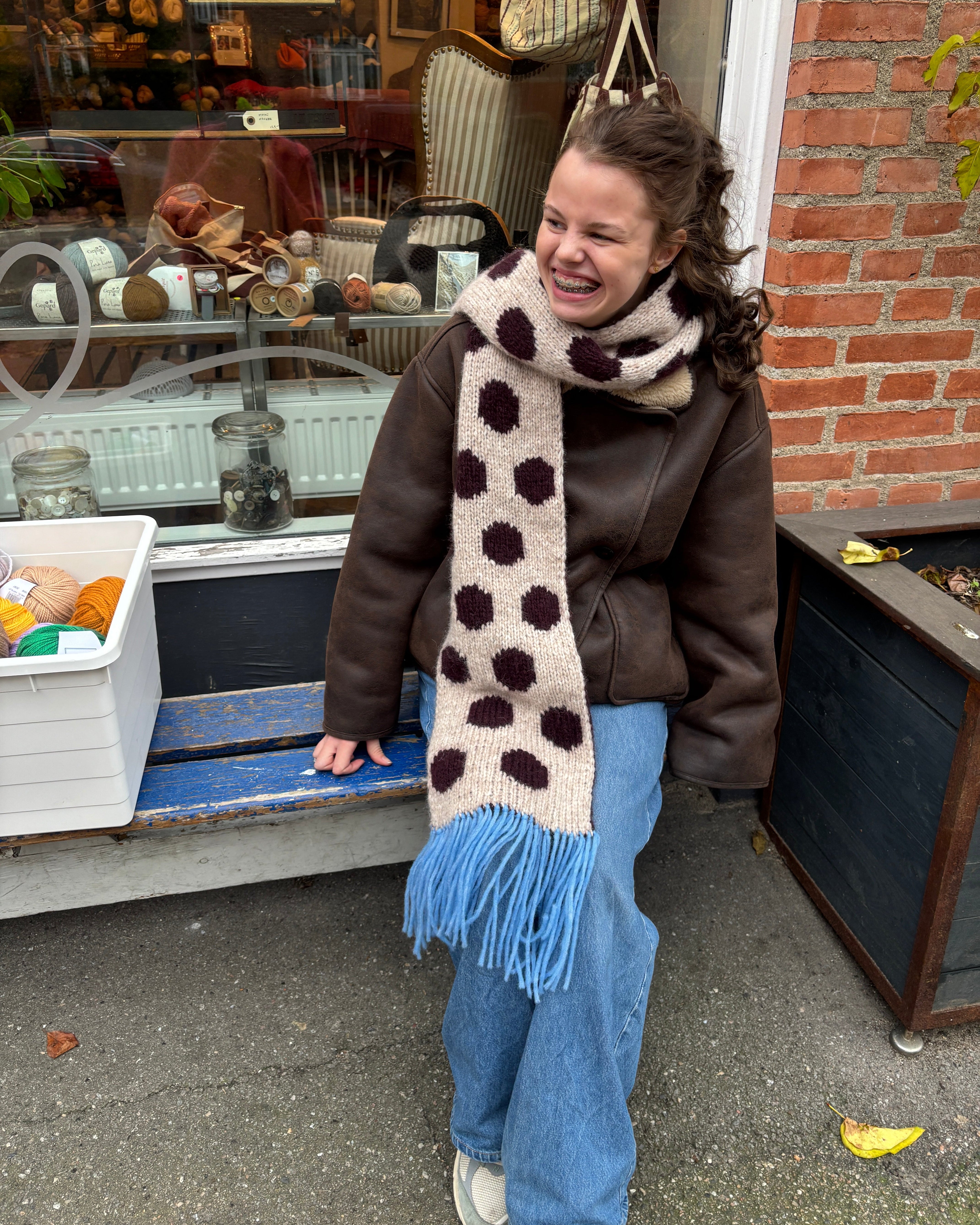 Big Dot Scarf Strikkeopskrift
