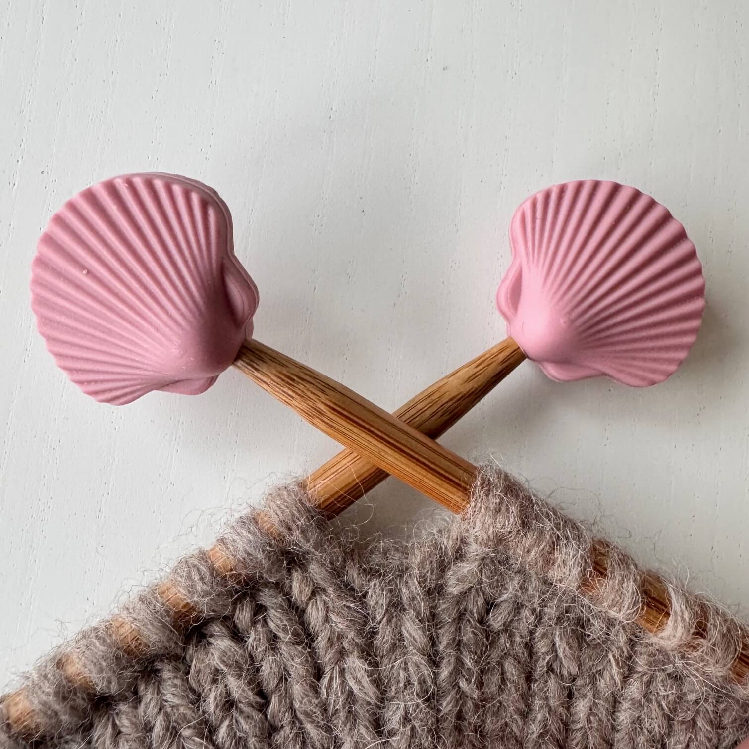 Markers_Pearls_Maskestopper_Muslingeskal_Rosa