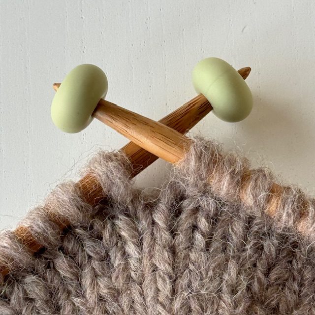 Markers_Pearls_Maskestopper_Oval_Foraarsgroen