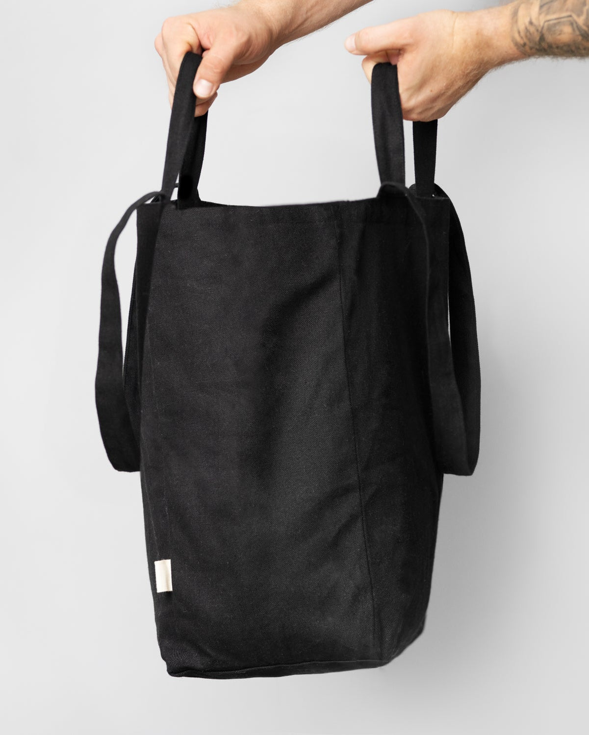 OMOM Original Stoftaske dobbelt  håndtag Svart Tygkasse dubbla handtag