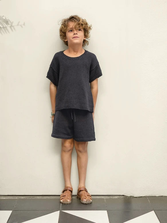 Sandnes Opskrift 2503 -6 Mio Tee Shorts Junior Line 21 masker  ovenfra og ned pind 3 1/2