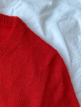 PetiteKnit Poppy Tee Rød detalje