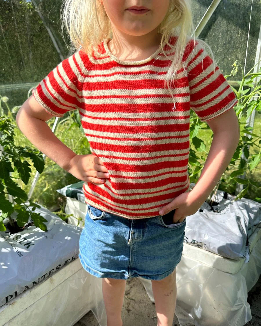 PetiteKnit Amelie Tee Junior Opskrift