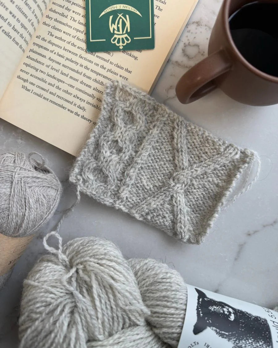 PetiteKnit Dagmar Neck Sandnes Tynn Peer Gynt _ Tynn Silk Mohair _ Atlas Isager Alpaca 1 Silk Mohair _ 2-trådet fra Tippen