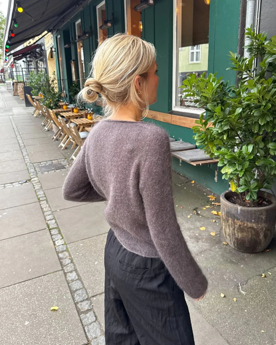 PetiteKnit Ivy cardigan Silk Mohair 23 masker