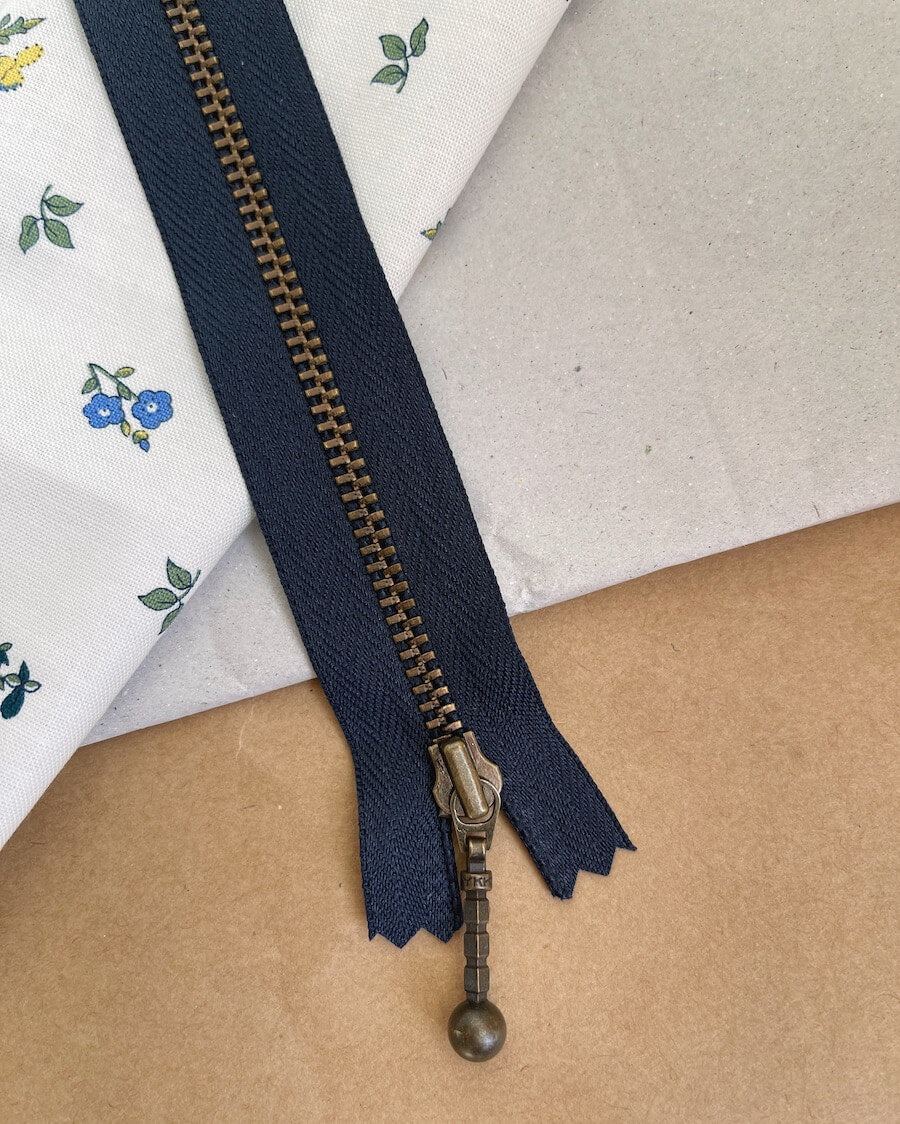 Petiteknit Lynlås 17 cm Navy